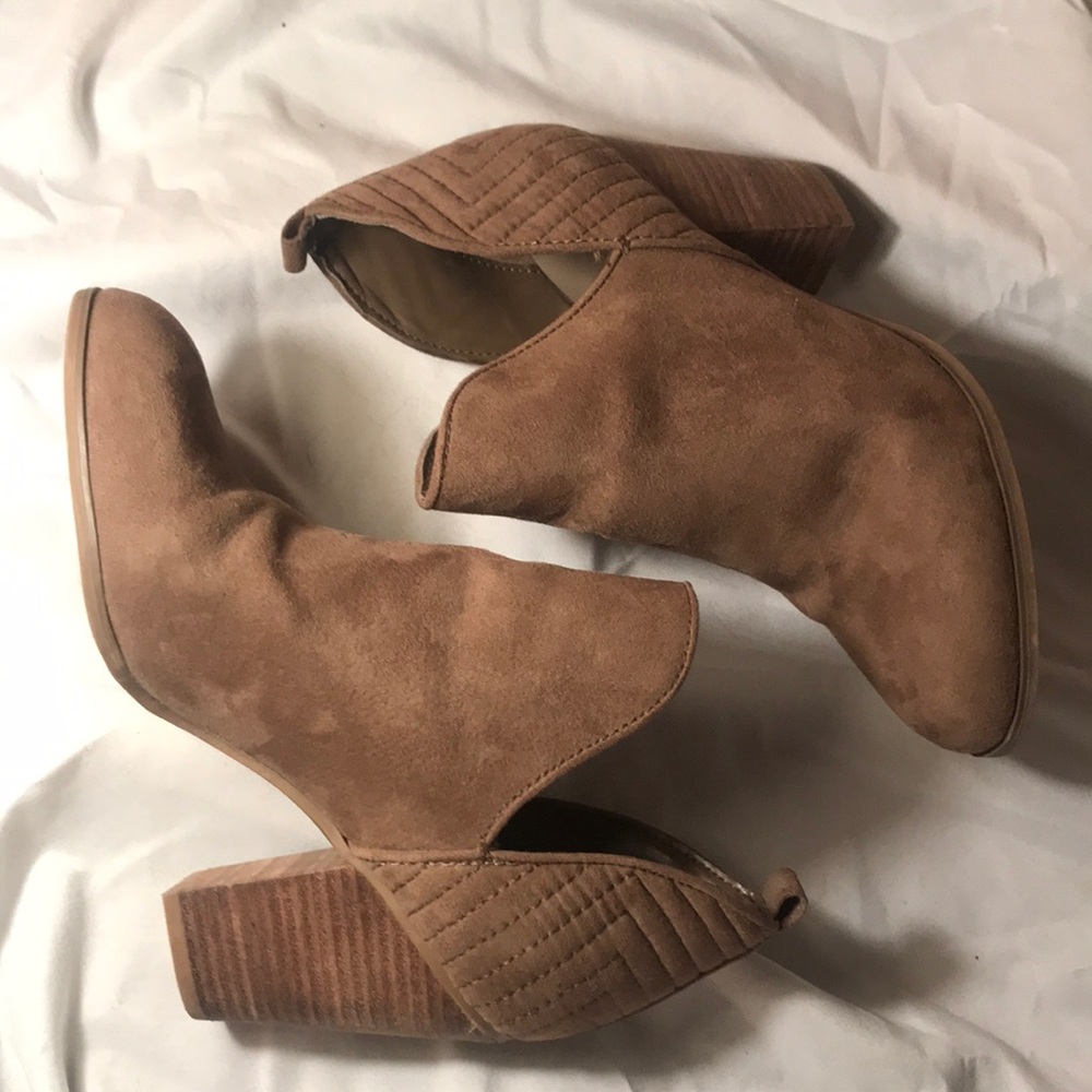 Carlos Santana brown booties